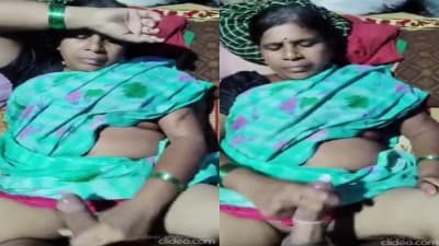 Old Aunty Jerking Young Dick Fucking Hot boobs